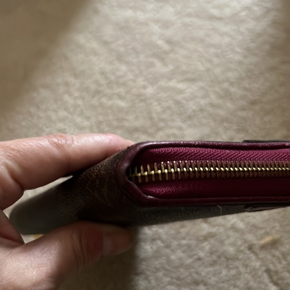 Louis Vuitton limited edition wallet - Picture 7 of 12